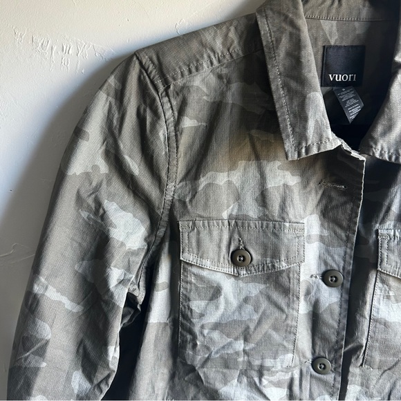 Vuori Women’s Ripstop Jacket Oregano Camo Size S Hiking and Outdoor Jacket - Picture 10 of 12